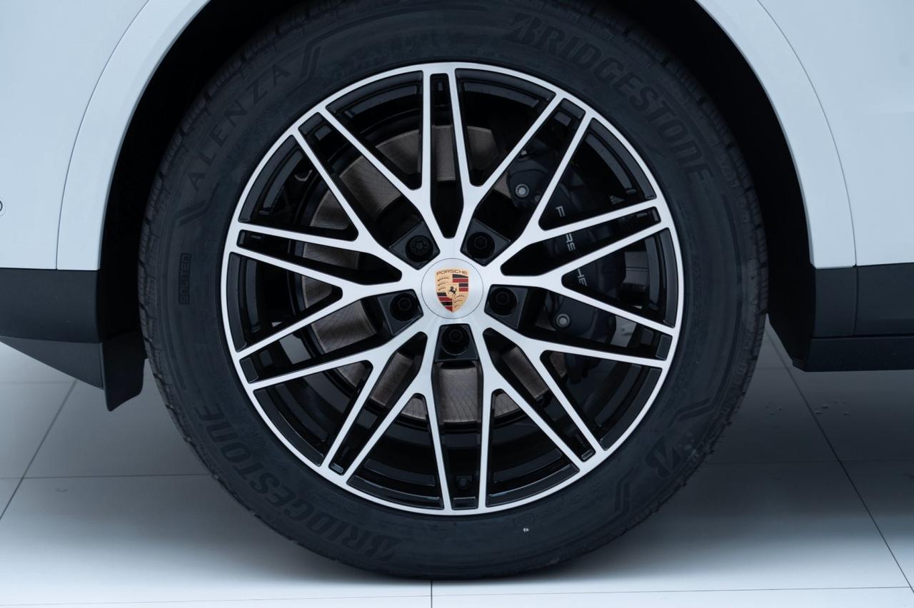 2025 Porsche Cayenne Coupe Pompano Beach FL