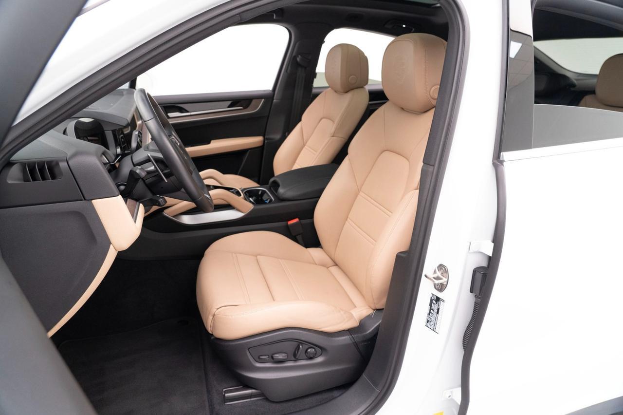 2025 Porsche Cayenne Coupe Pompano Beach FL
