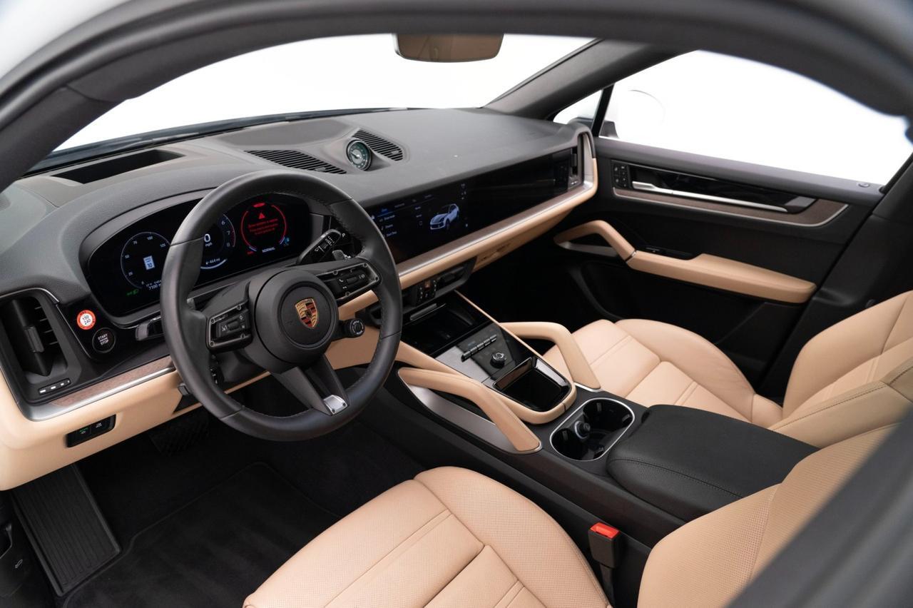 2025 Porsche Cayenne Coupe Pompano Beach FL