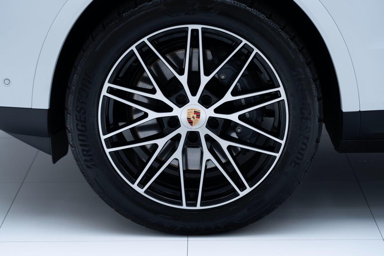 2025 Porsche Cayenne Coupe Pompano Beach FL