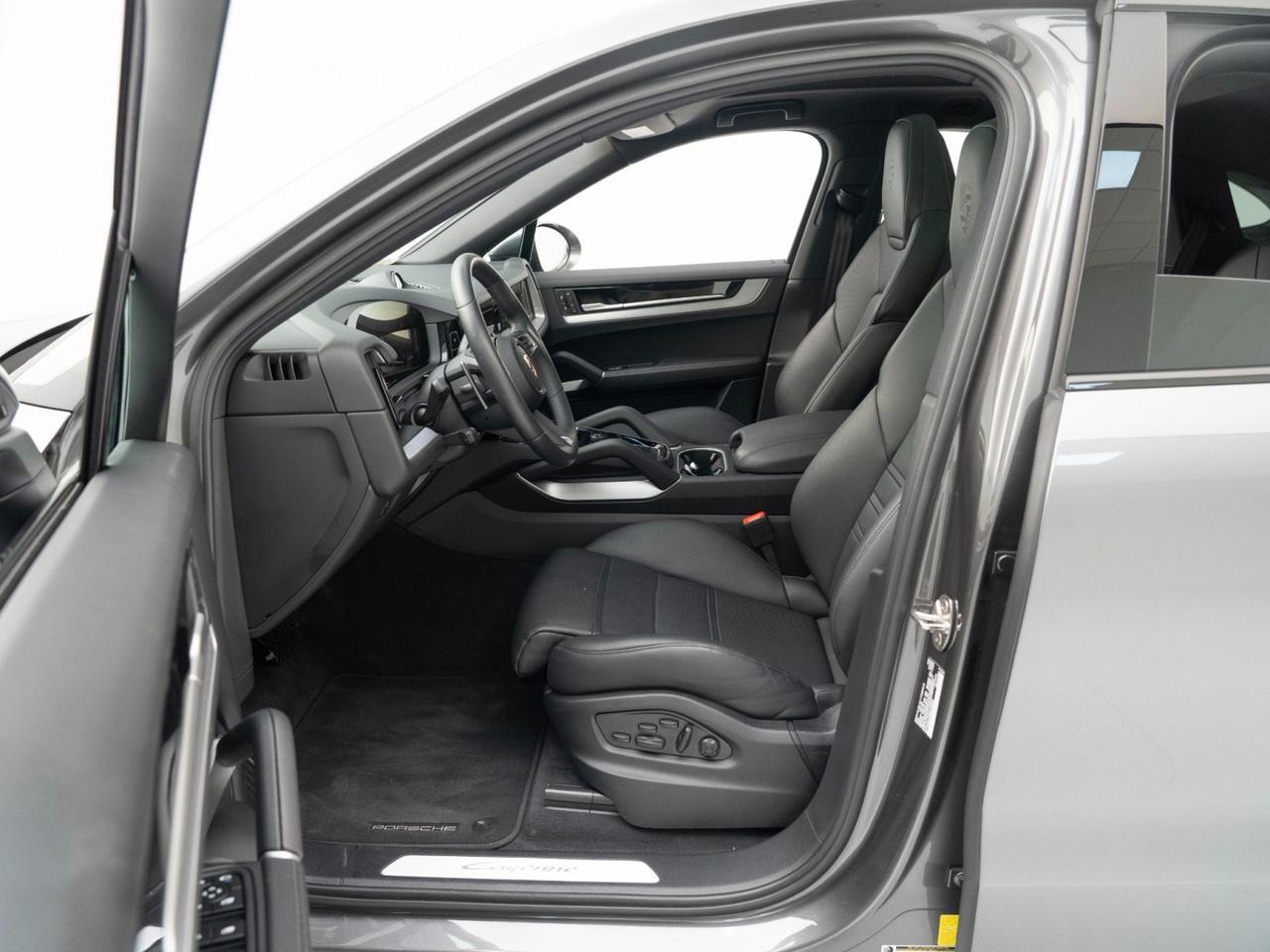 2025 Porsche Cayenne Coupe Pompano Beach FL