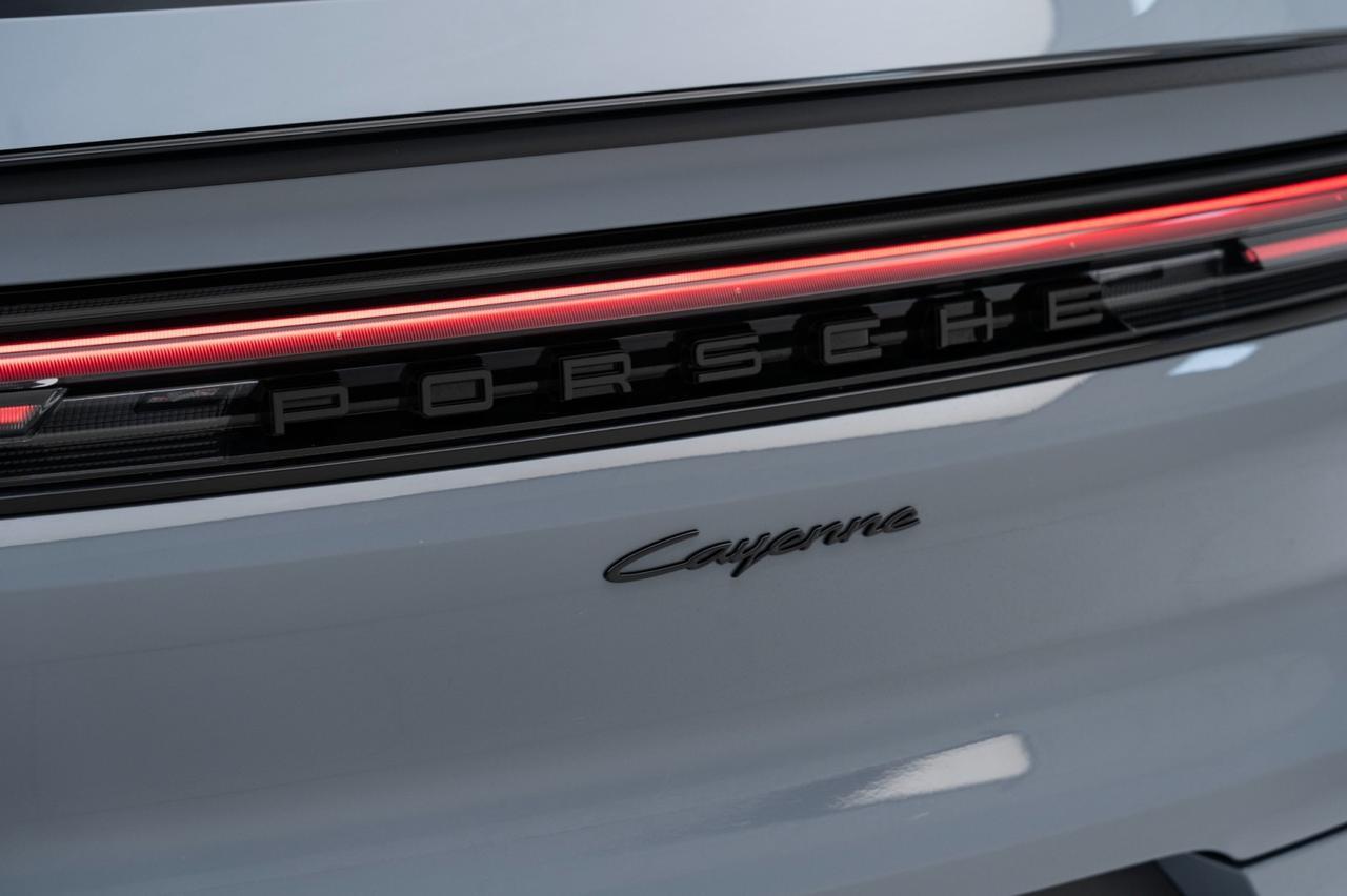 2025 Porsche Cayenne Coupe Pompano Beach FL