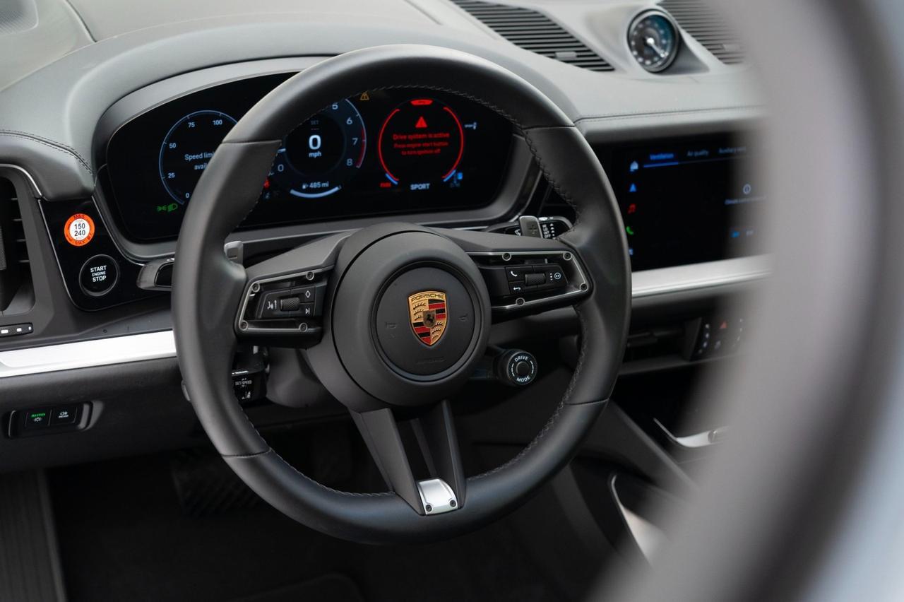 2025 Porsche Cayenne Coupe Pompano Beach FL