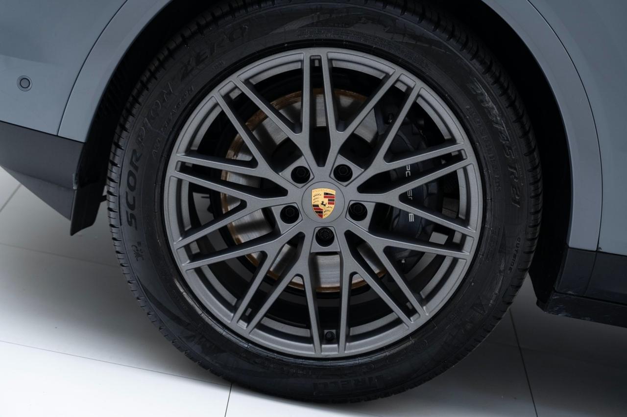 2025 Porsche Cayenne Coupe Pompano Beach FL