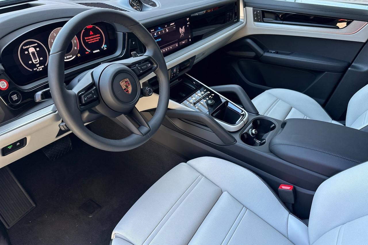 2025 Porsche Cayenne Coupe San Luis Obispo CA