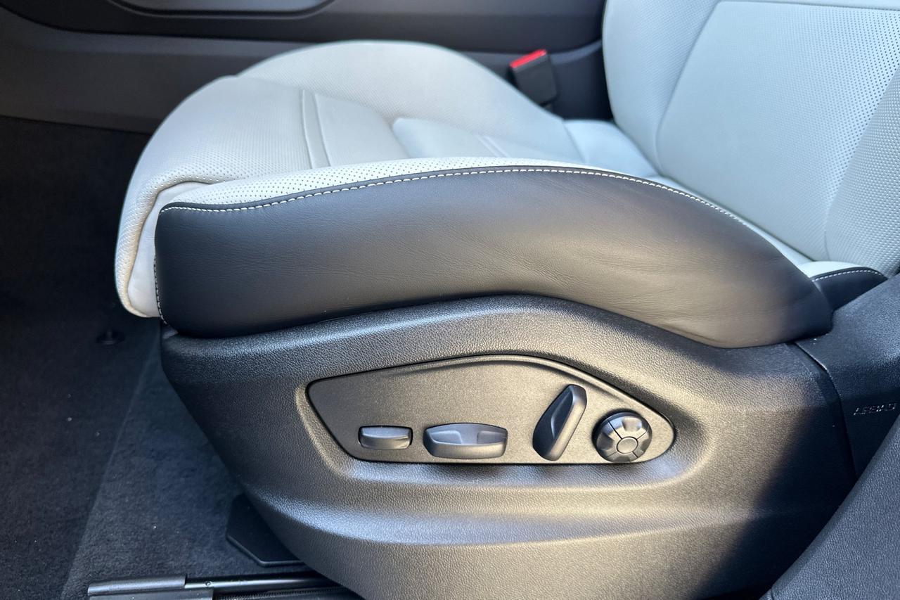 2025 Porsche Cayenne Coupe San Luis Obispo CA