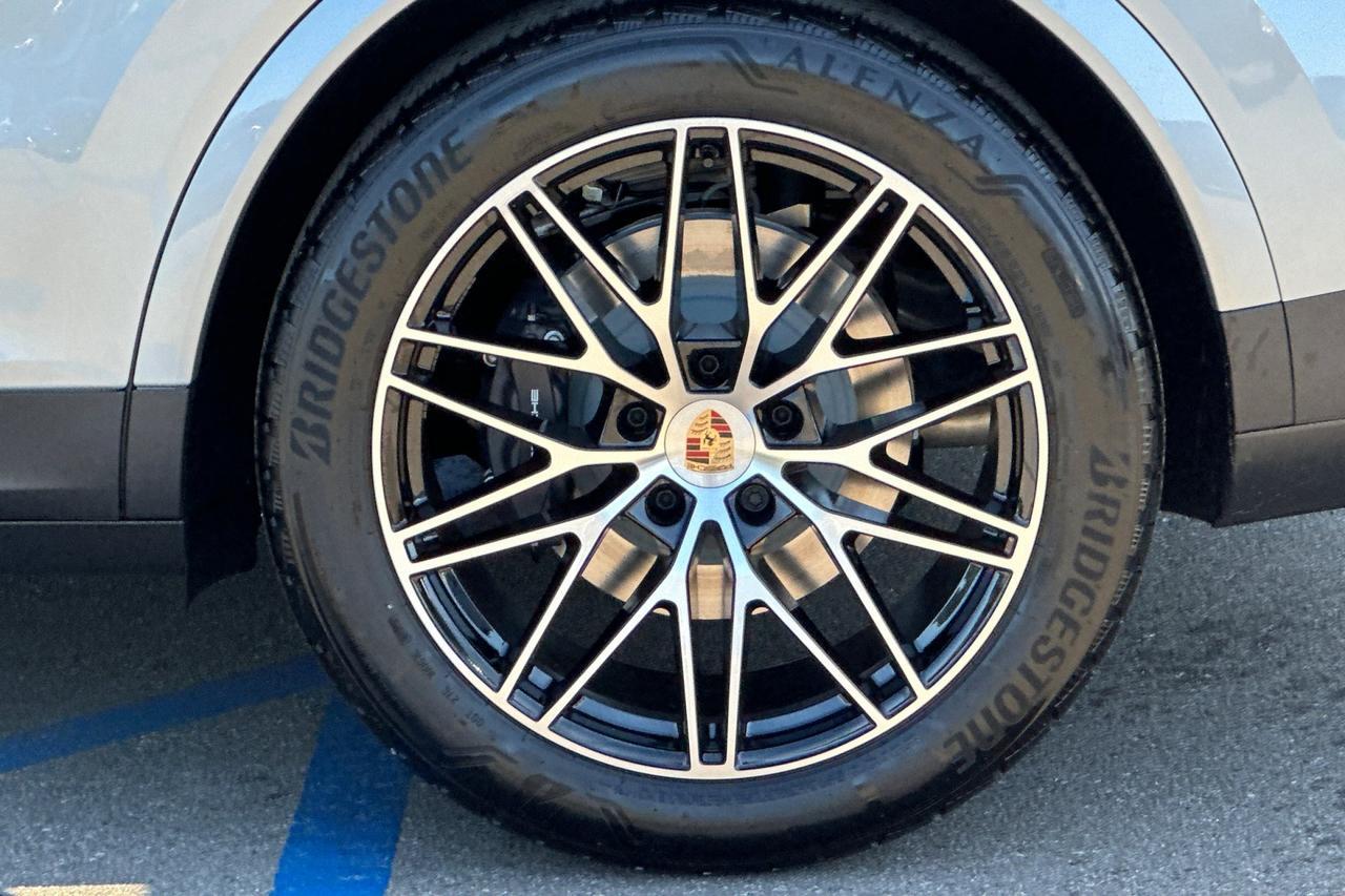 2025 Porsche Cayenne Coupe San Luis Obispo CA