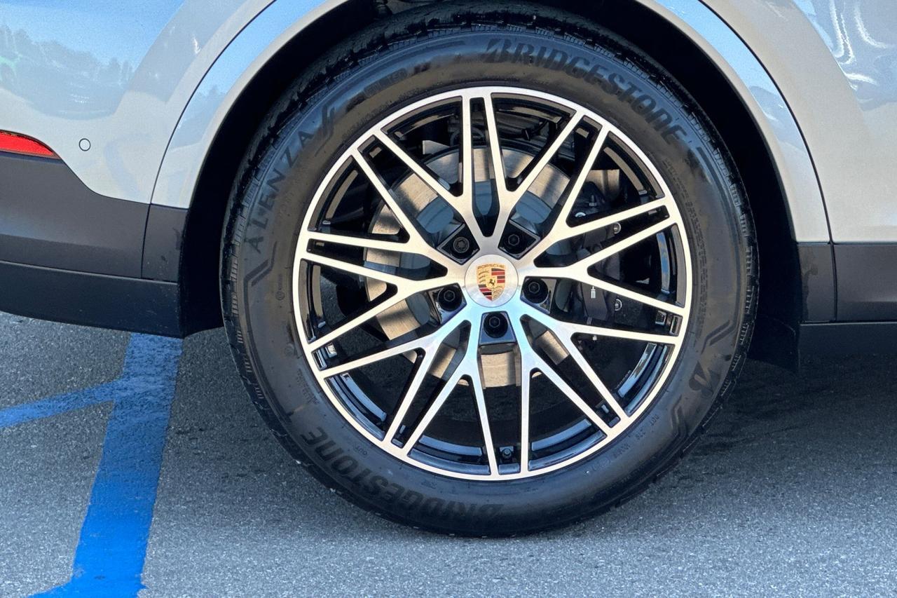 2025 Porsche Cayenne Coupe San Luis Obispo CA
