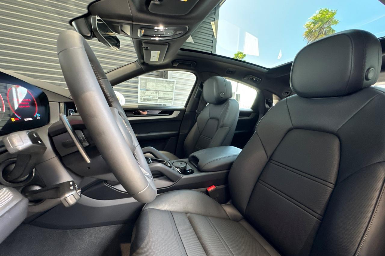 2025 Porsche Cayenne Coupe San Luis Obispo CA