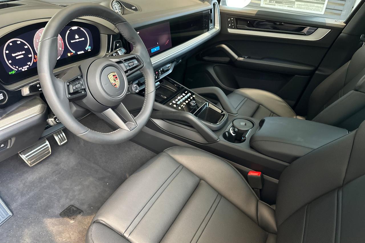 2025 Porsche Cayenne Coupe San Luis Obispo CA