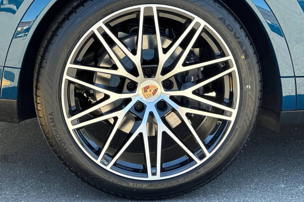 2025 Porsche Cayenne Coupe San Luis Obispo CA