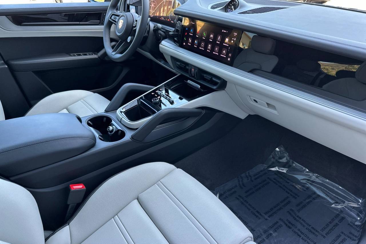 2025 Porsche Cayenne Coupe San Luis Obispo CA