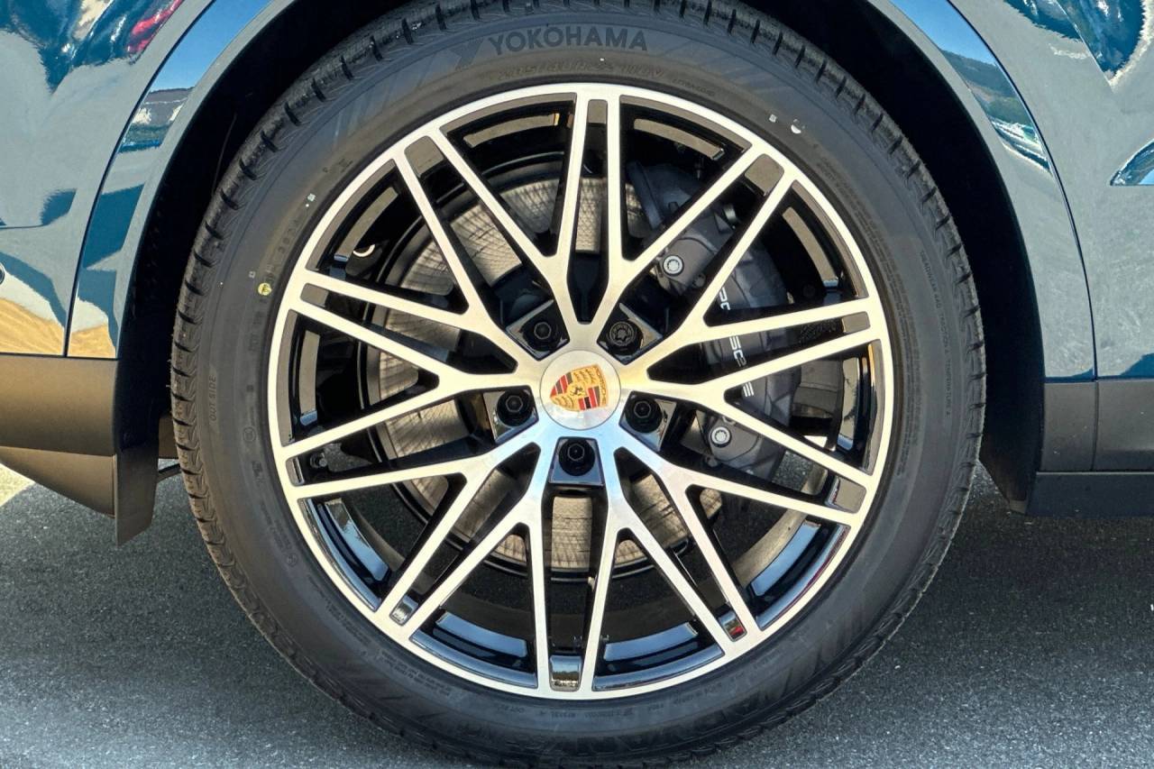 2025 Porsche Cayenne Coupe San Luis Obispo CA