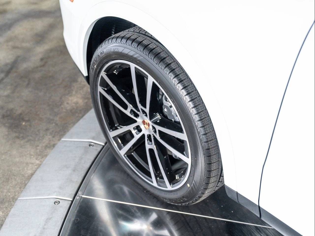 2025 Porsche Cayenne Coupe Santa Clarita CA