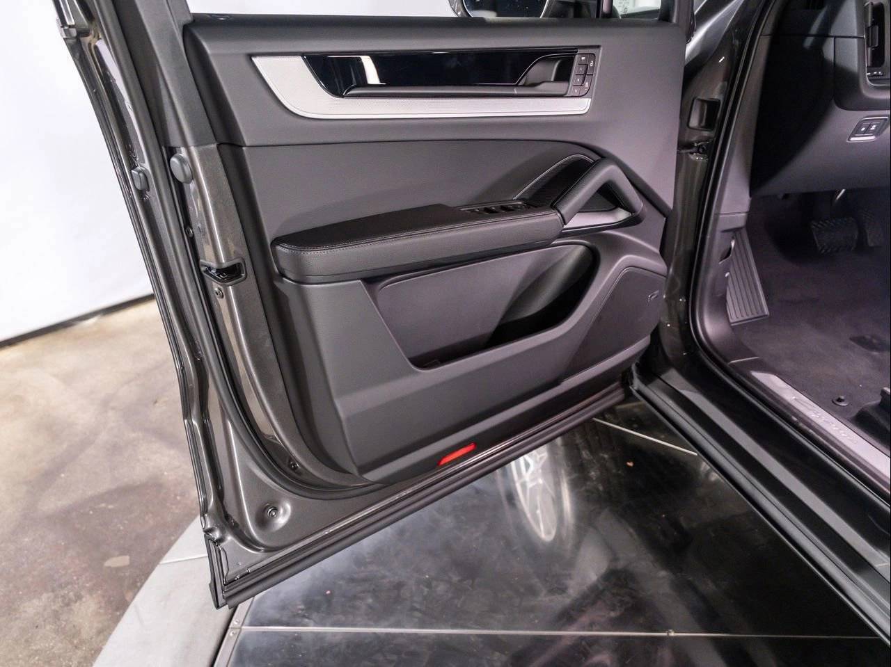 2025 Porsche Cayenne Coupe Santa Clarita CA