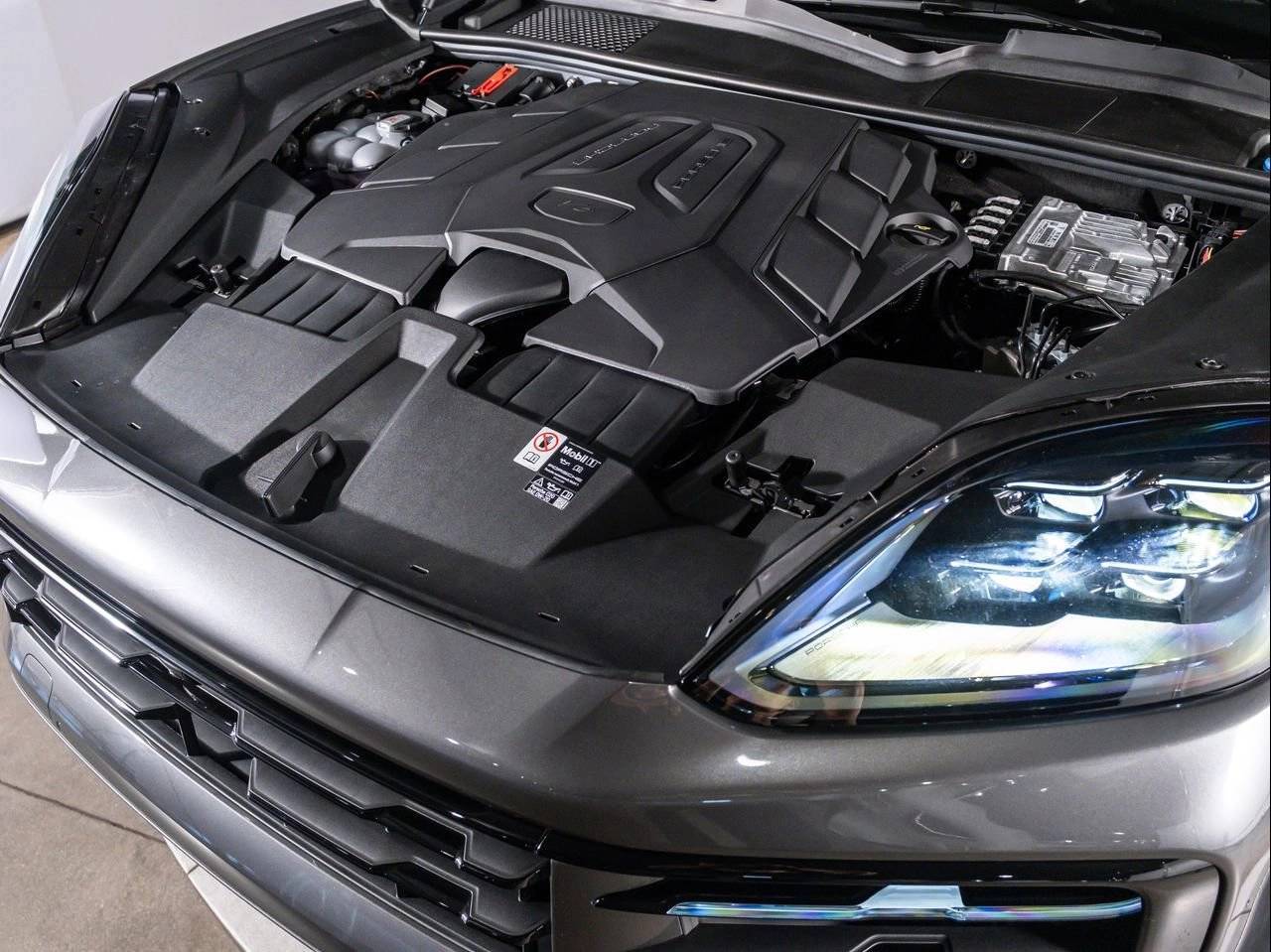 2025 Porsche Cayenne Coupe Santa Clarita CA