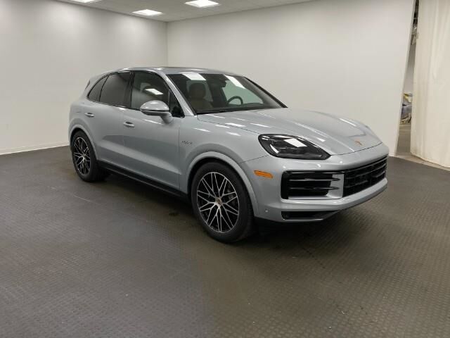 2025 Porsche Cayenne E-Hybrid Appleton WI