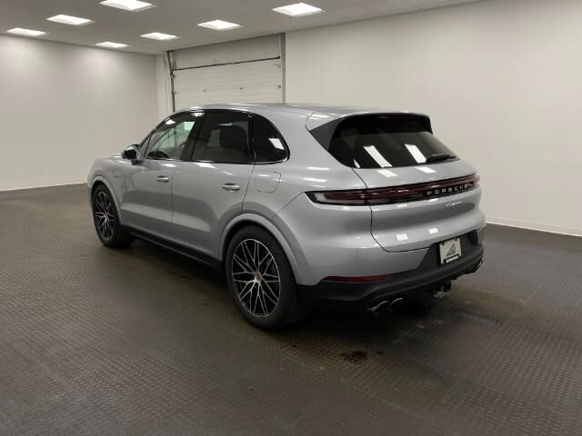 2025 Porsche Cayenne E-Hybrid Appleton WI