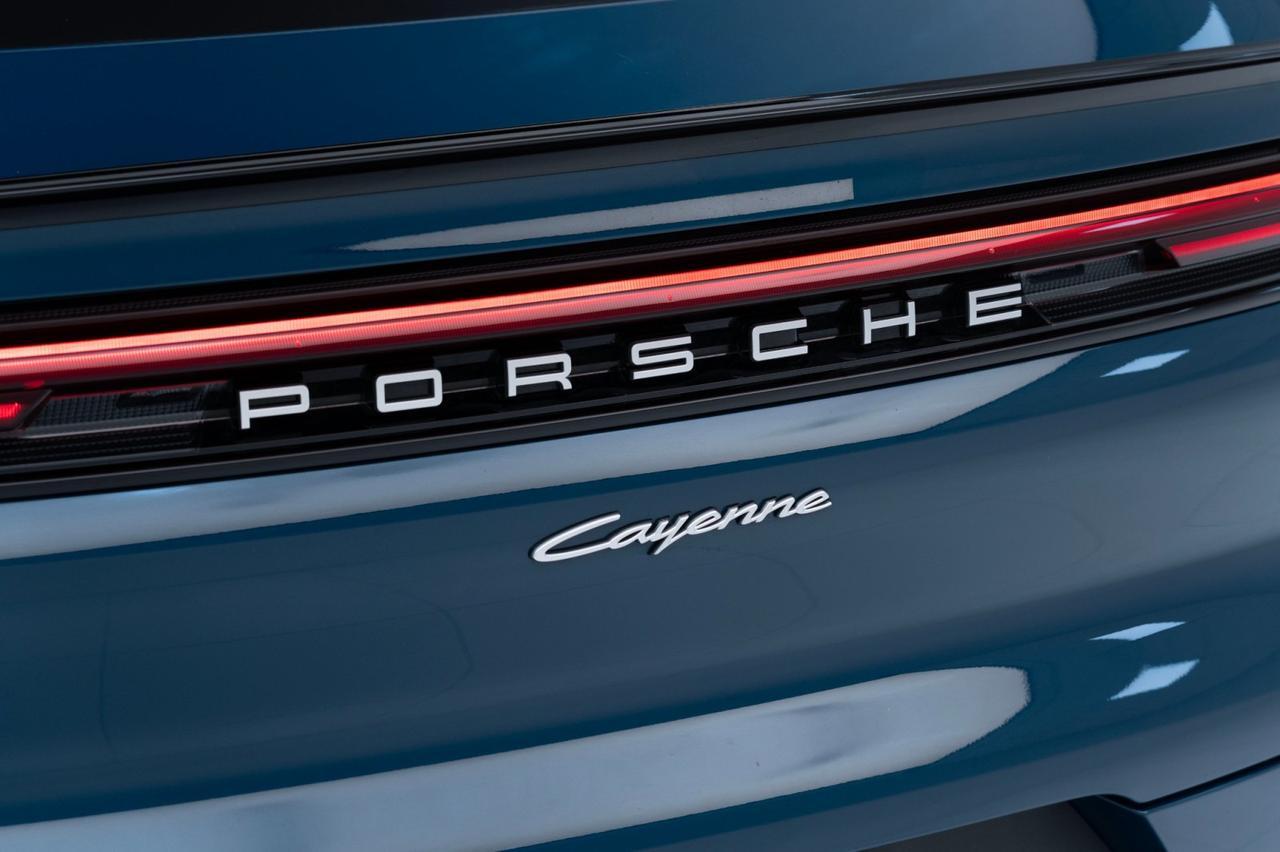 2025 Porsche Cayenne E-Hybrid Coupe Pompano Beach FL