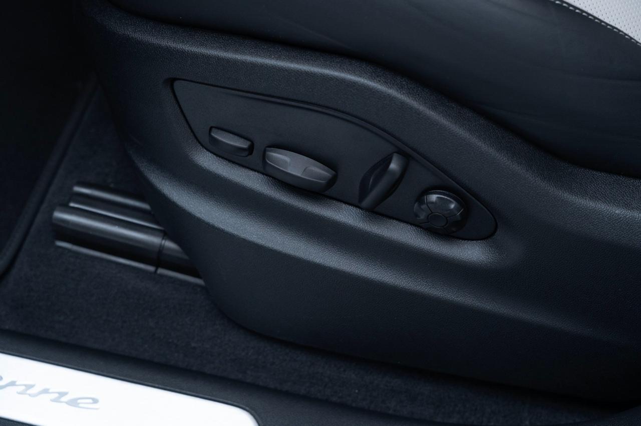 2025 Porsche Cayenne E-Hybrid Coupe Pompano Beach FL