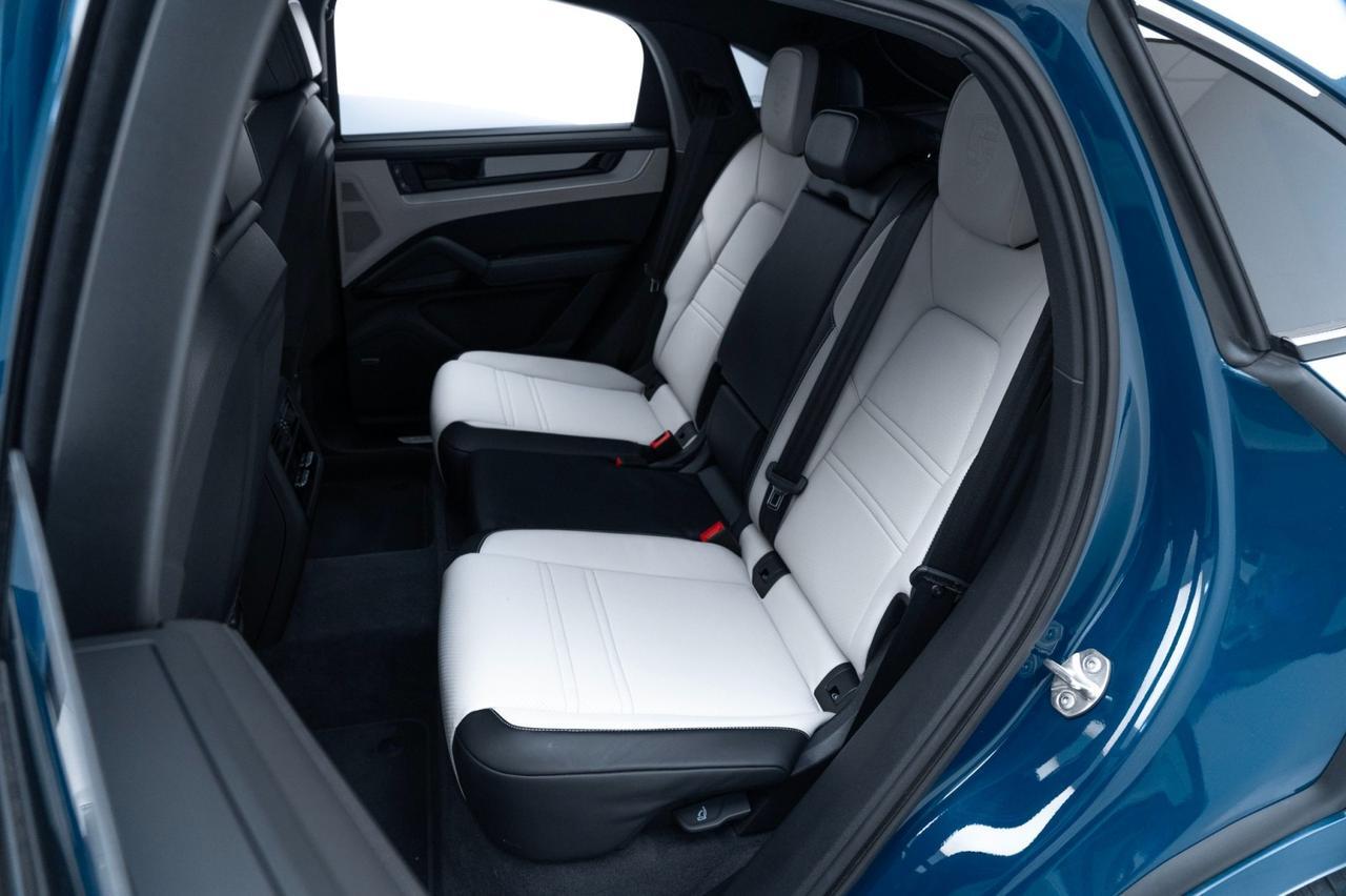 2025 Porsche Cayenne E-Hybrid Coupe Pompano Beach FL