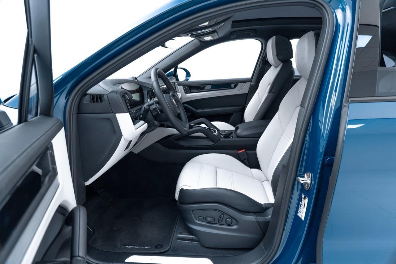 2025 Porsche Cayenne E-Hybrid Coupe Pompano Beach FL