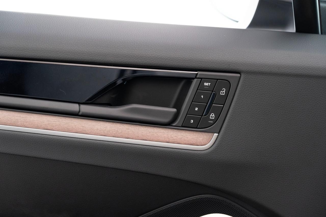 2025 Porsche Cayenne E-Hybrid Coupe Pompano Beach FL