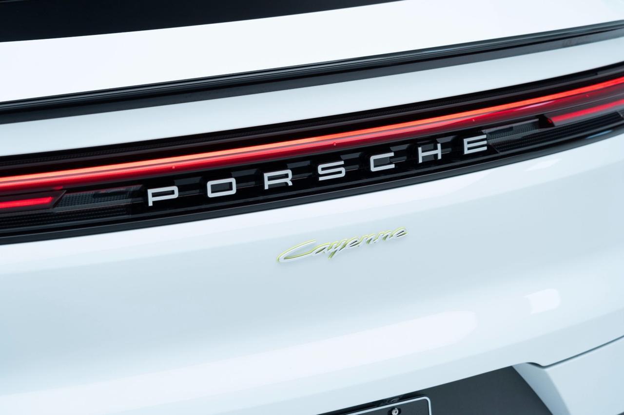 2025 Porsche Cayenne E-Hybrid Coupe Pompano Beach FL