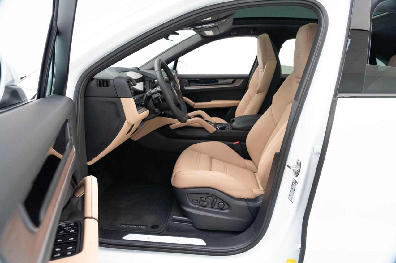 2025 Porsche Cayenne E-Hybrid Coupe Pompano Beach FL