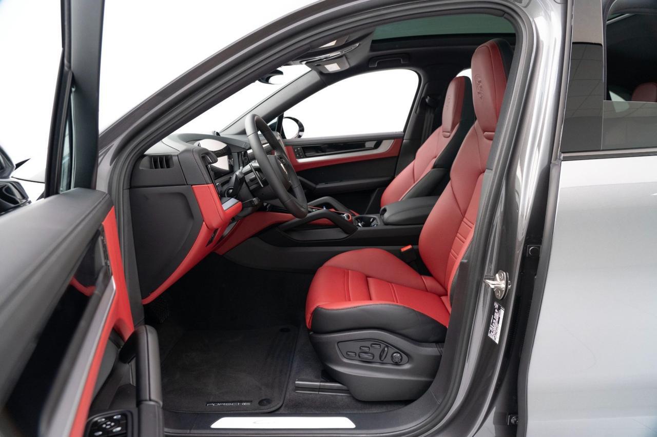 2025 Porsche Cayenne E-Hybrid Coupe Pompano Beach FL
