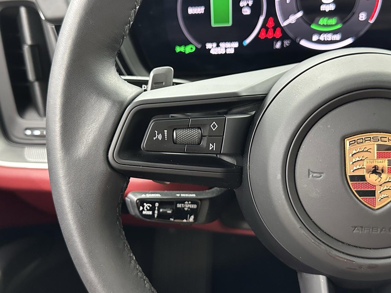 2025 Porsche Cayenne E-Hybrid photo 41