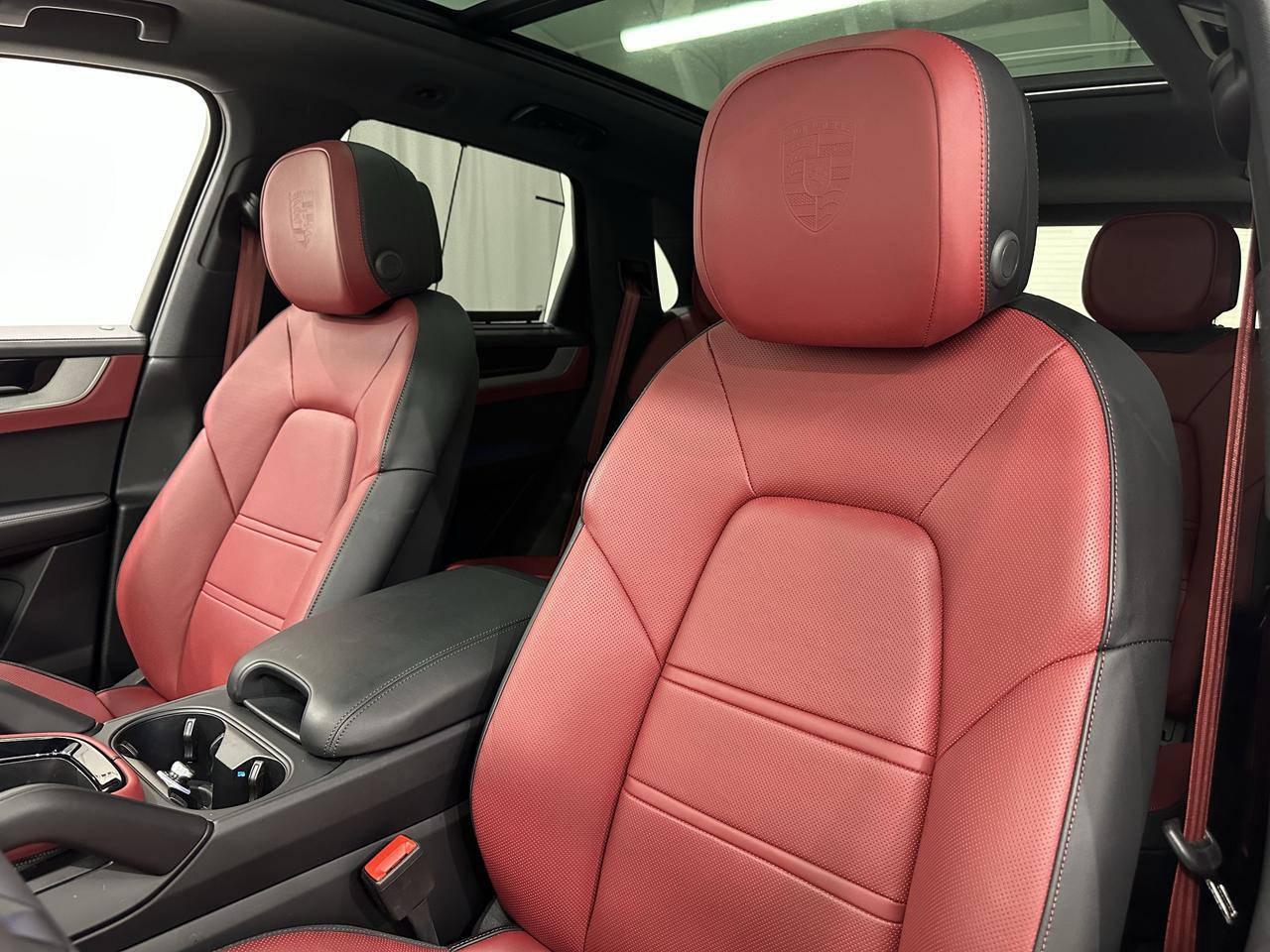 2025 Porsche Cayenne E-Hybrid photo 5