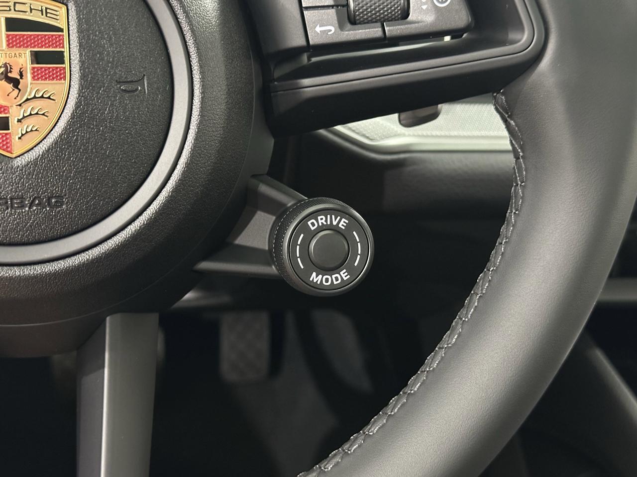 2025 Porsche Cayenne E-Hybrid Newark DE