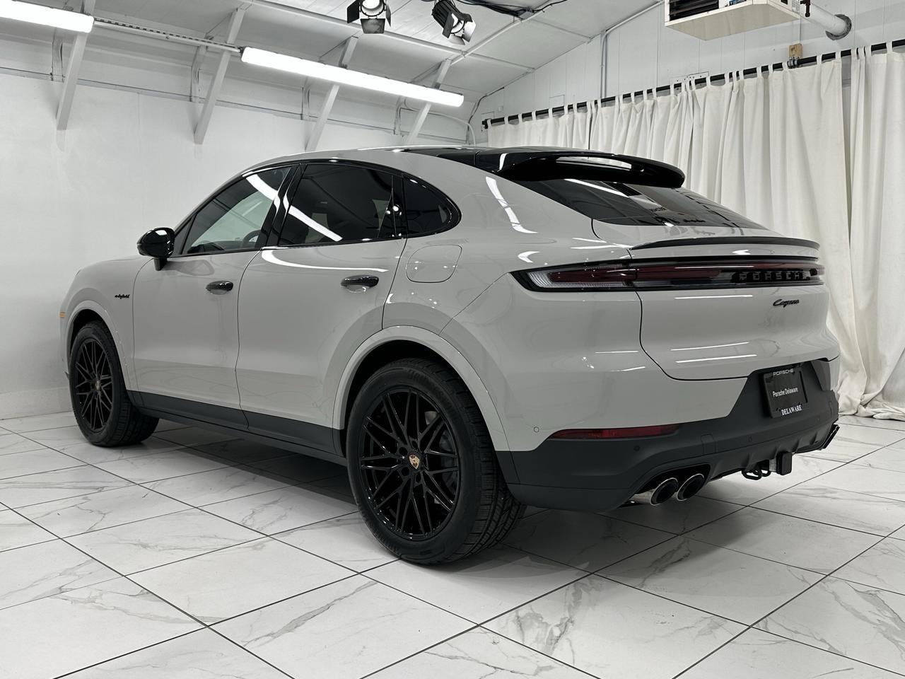 2025 Porsche Cayenne E-Hybrid Newark DE