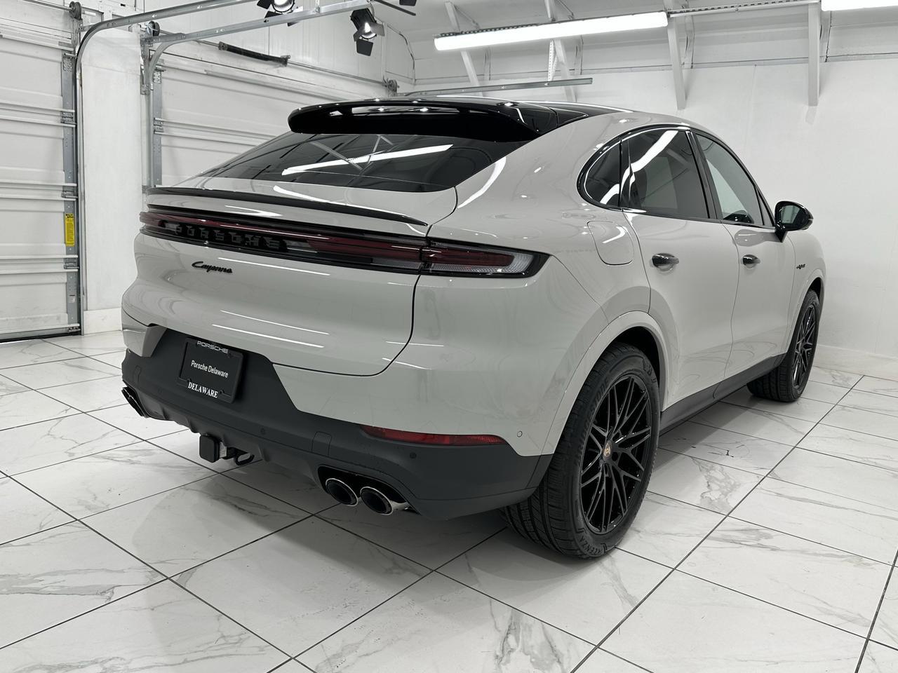 2025 Porsche Cayenne E-Hybrid Newark DE