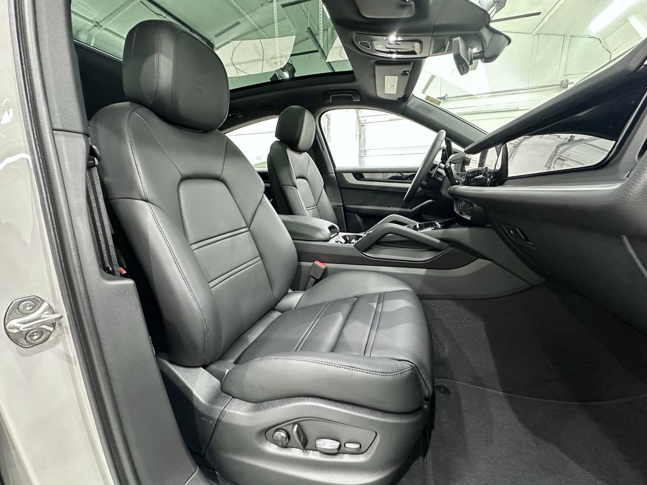 2025 Porsche Cayenne E-Hybrid Newark DE