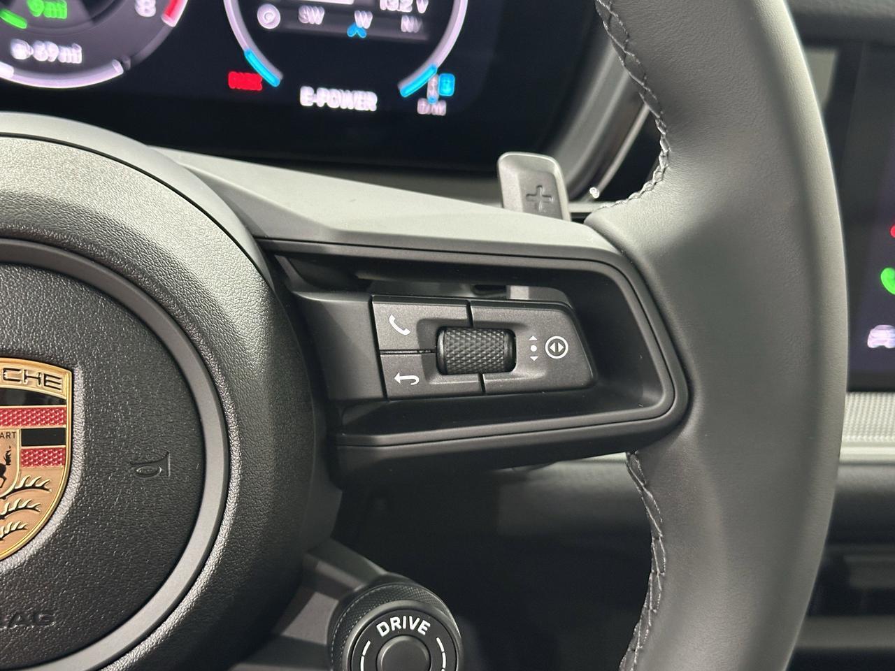 2025 Porsche Cayenne E-Hybrid Newark DE
