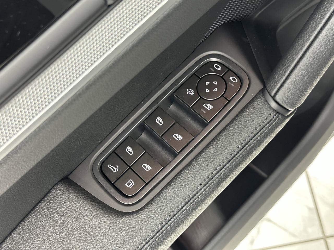 2025 Porsche Cayenne E-Hybrid Newark DE