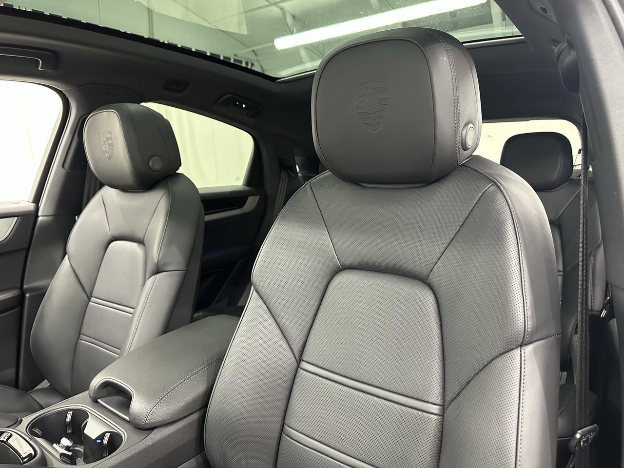 2025 Porsche Cayenne E-Hybrid Newark DE