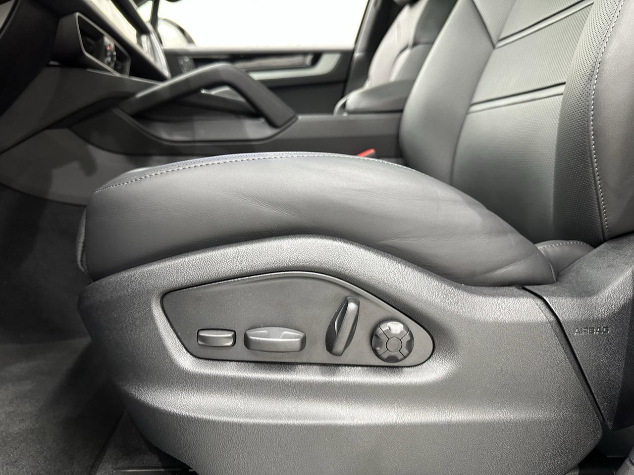 2025 Porsche Cayenne E-Hybrid Newark DE