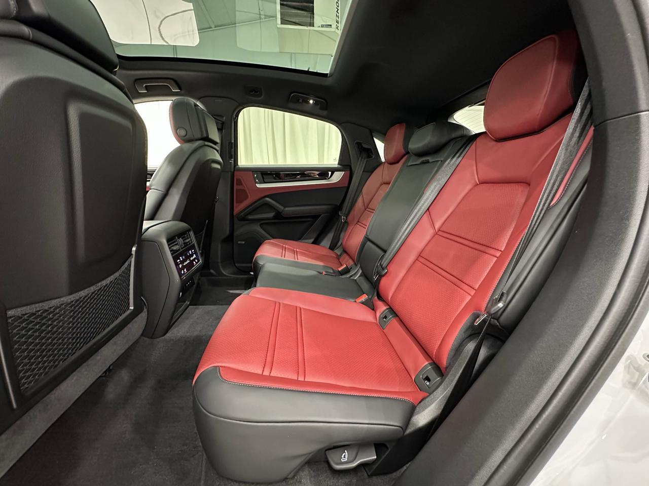 2025 Porsche Cayenne E-Hybrid Newark DE