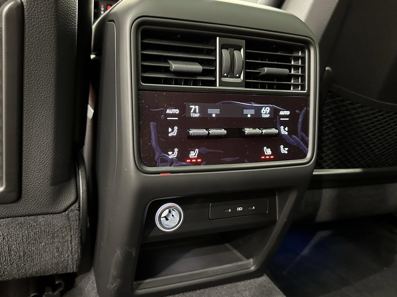 2025 Porsche Cayenne Coup E-Hybrid - Photo 21
