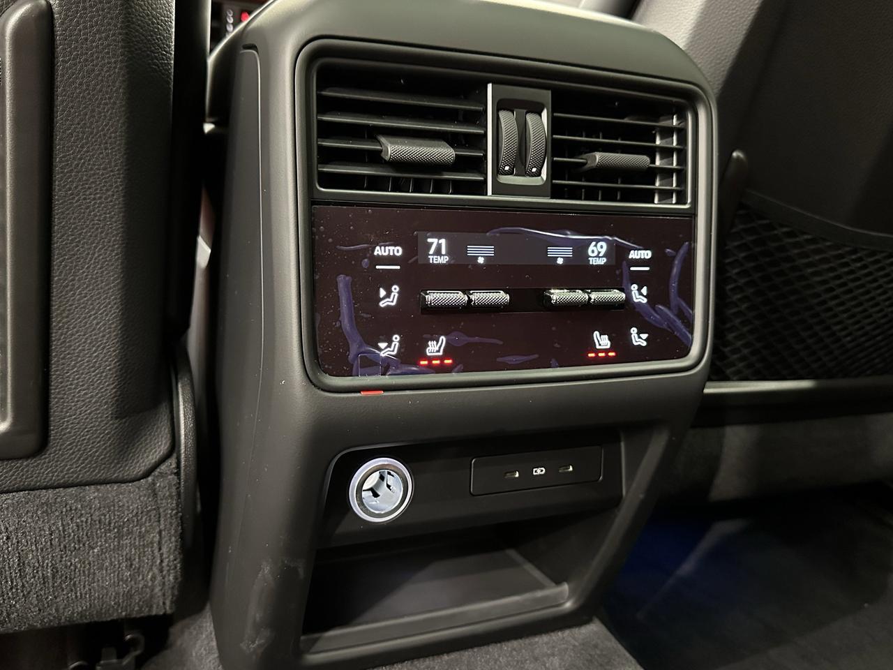 2025 Porsche Cayenne E-Hybrid Newark DE