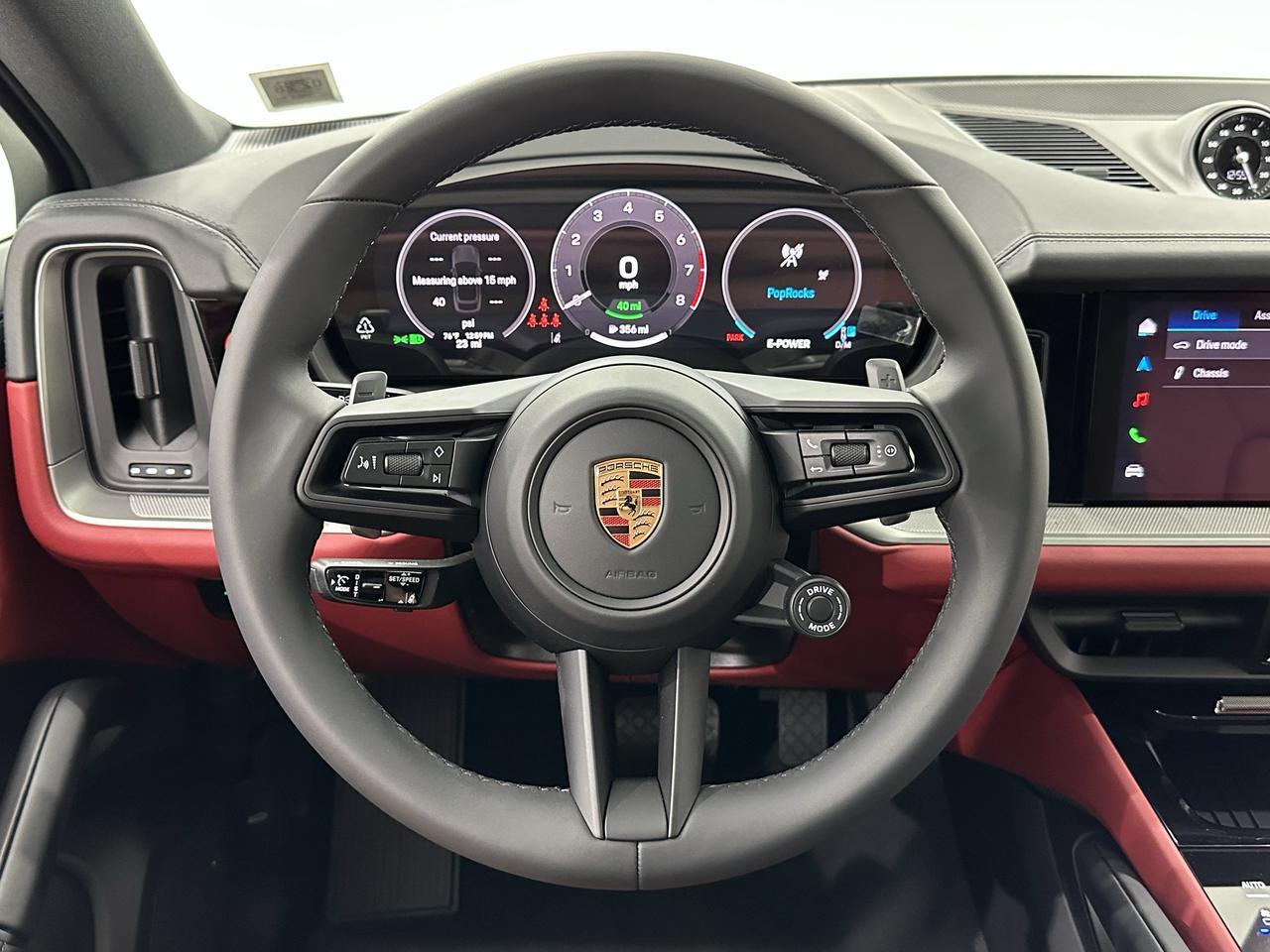 2025 Porsche Cayenne Coup E-Hybrid - Photo 45