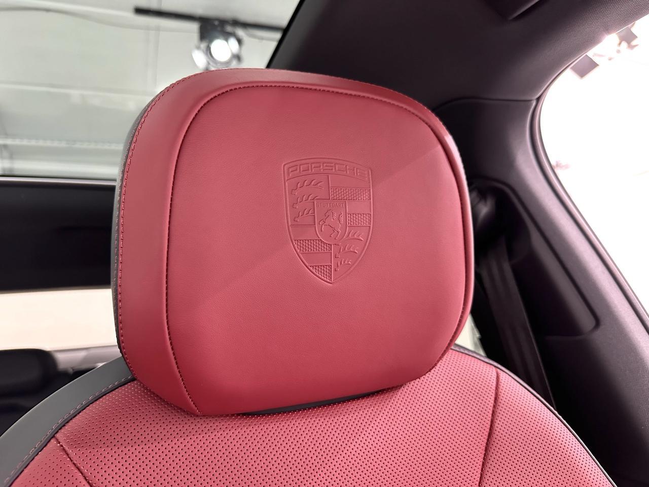 2025 Porsche Cayenne Coup E-Hybrid - Photo 34