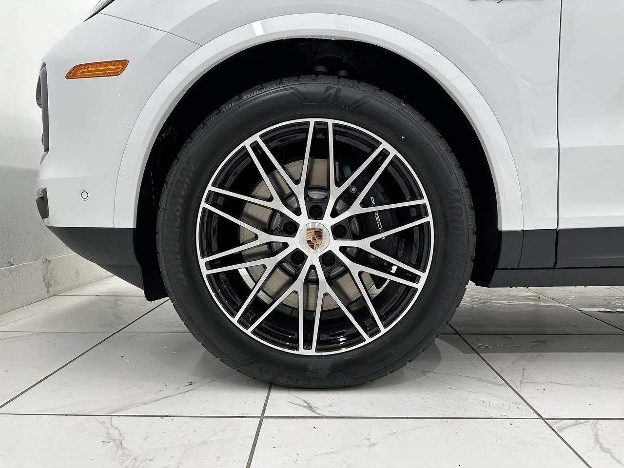 2025 Porsche Cayenne Coup E-Hybrid - Photo 16