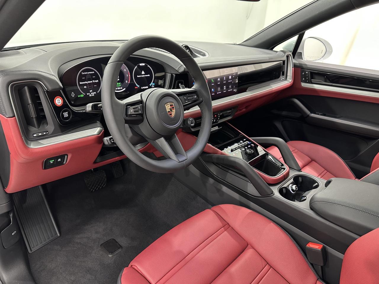 2025 Porsche Cayenne Coup E-Hybrid - Photo 26