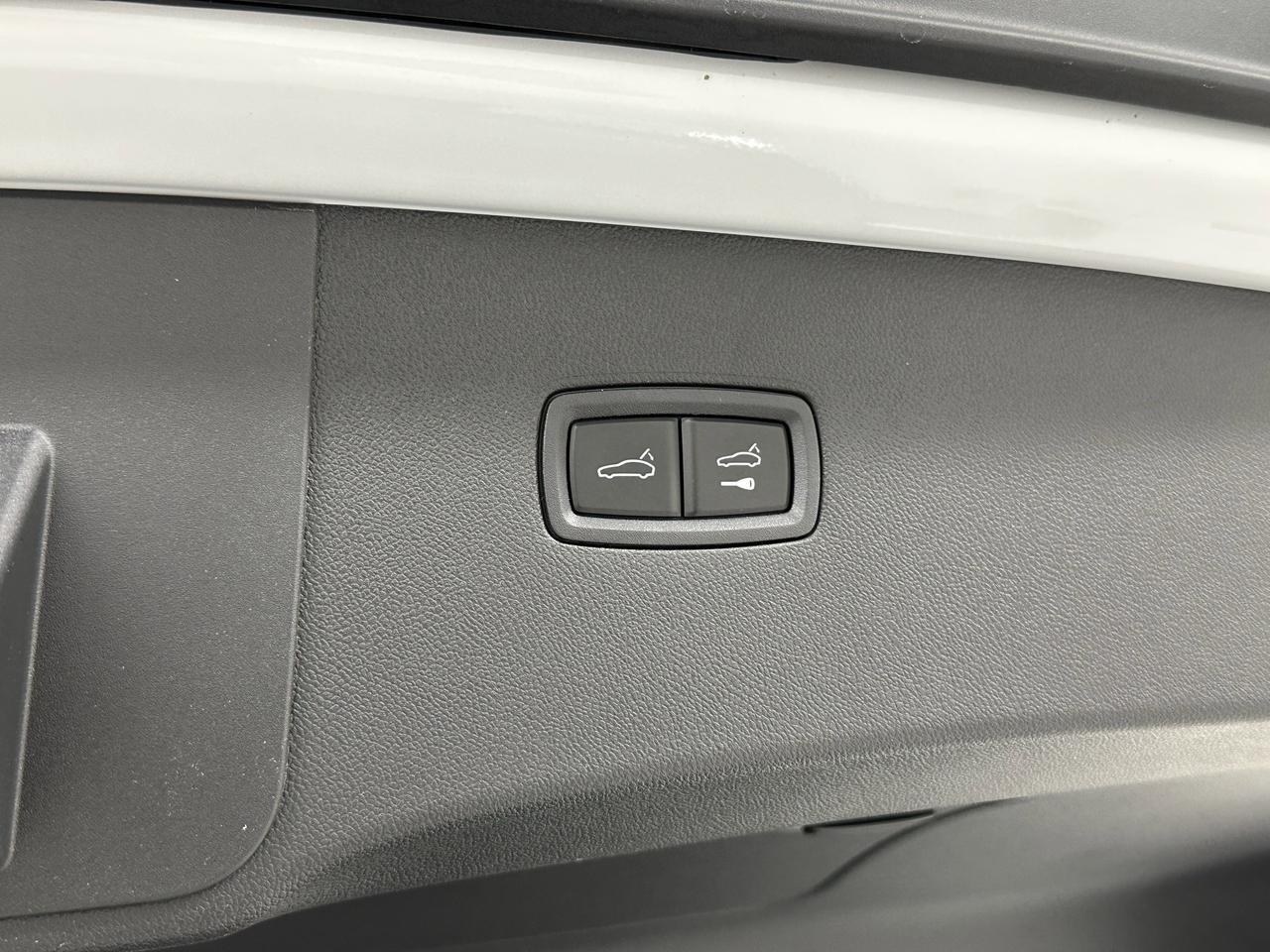 2025 Porsche Cayenne E-Hybrid Newark DE