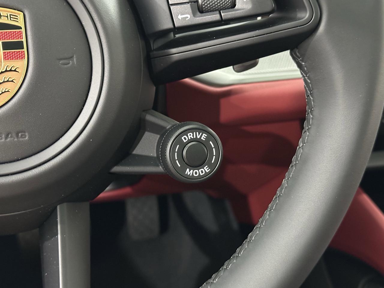 2025 Porsche Cayenne E-Hybrid Newark DE