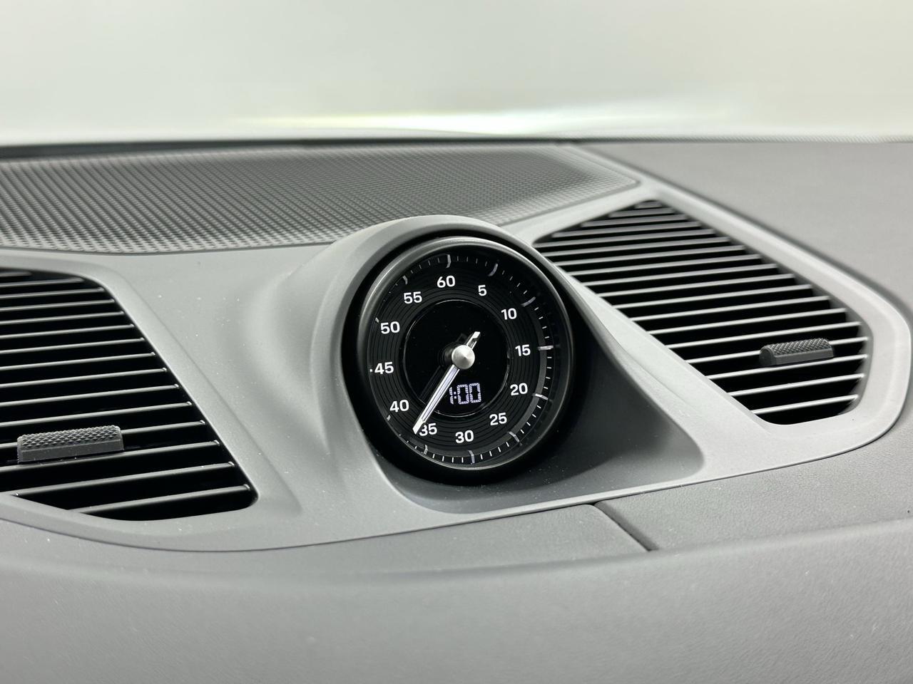 2025 Porsche Cayenne E-Hybrid Newark DE